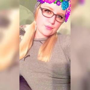 Meet your Posher, Caitlin